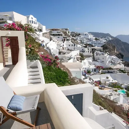 Elegant Santorini Spyros Demi Private Hot Tub
