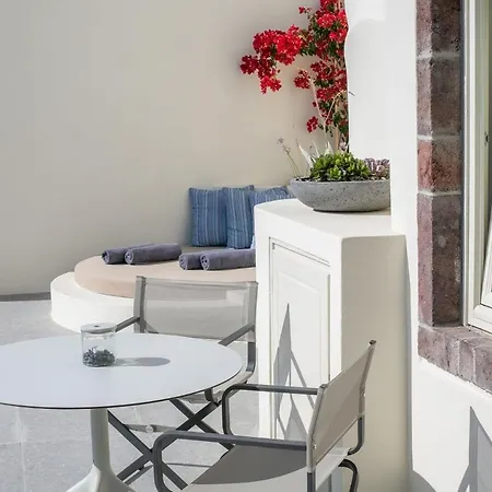 Elegant Santorini Spyros Demi Private Hot Tub Air Conditioning 2 Bedroom *