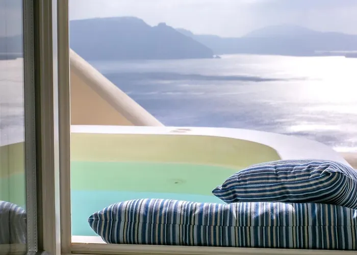 Elegant Santorini Spyros Demi Private Hot Tub Oia