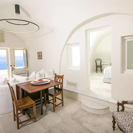 Elegant Santorini Spyros Demi Private Hot Tub *