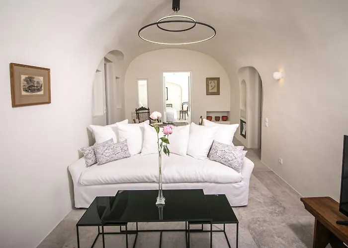 Elegant Santorini Spyros Demi Private Hot Tub וילה *